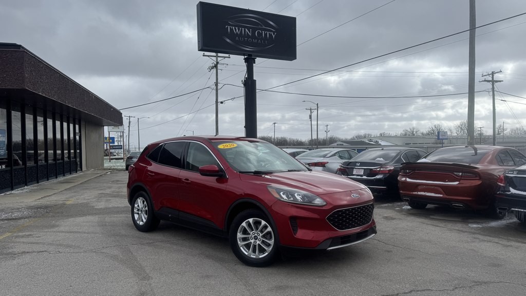 2020 Ford Escape Image 1