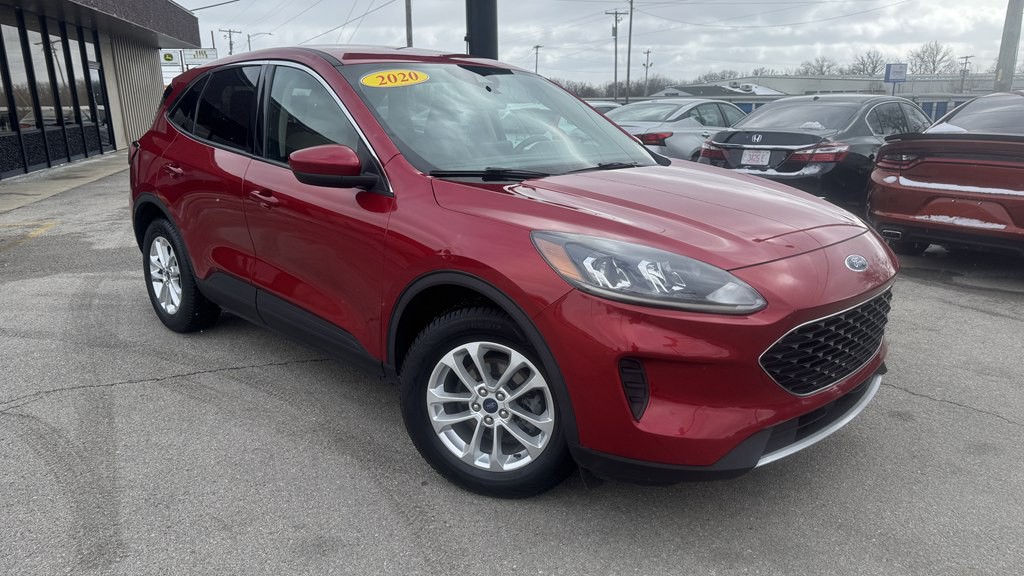 2020 Ford Escape Image 2