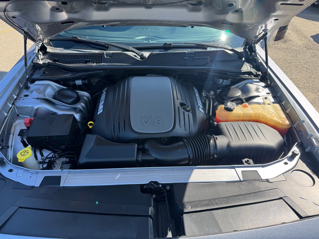 2016 Dodge Challenger Image 26