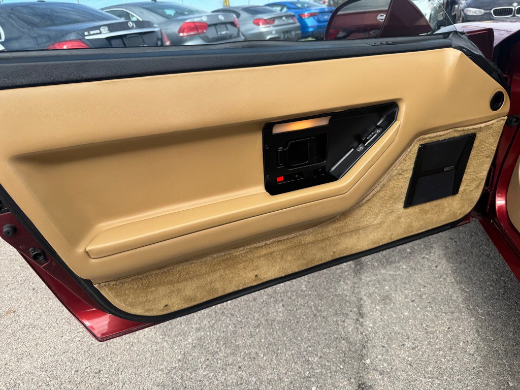 1986 Chevrolet Corvette Image 14