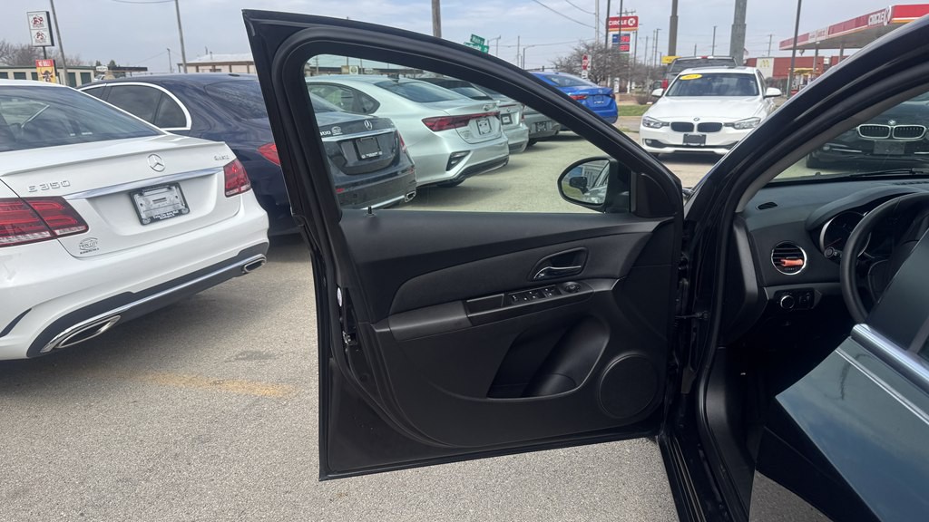 2016 Chevrolet Cruze Image 14