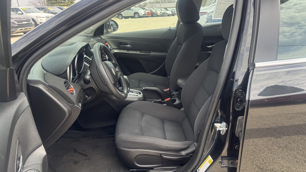 2016 Chevrolet Cruze Image 16