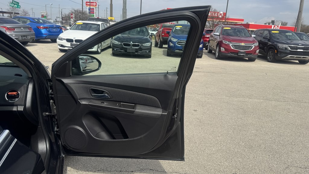 2016 Chevrolet Cruze Image 25