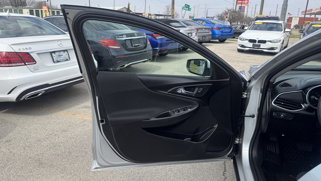 2021 Chevrolet Malibu Image 14