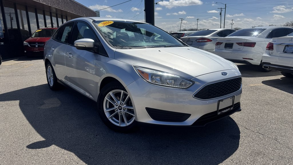 2016 Ford Focus Image 2