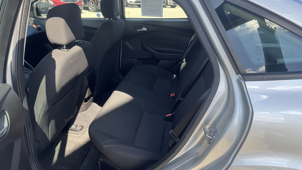 2016 Ford Focus Image 20