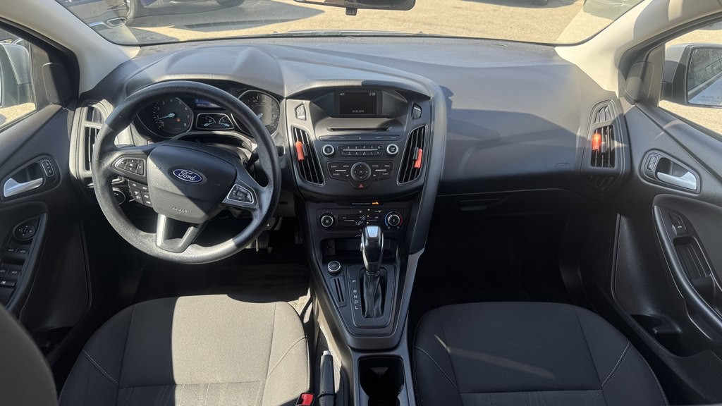 2016 Ford Focus Image 21