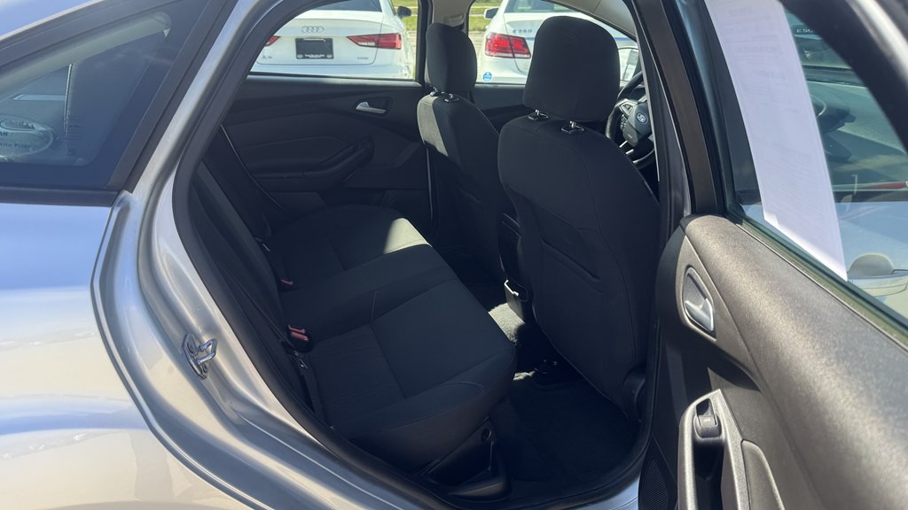 2016 Ford Focus Image 23