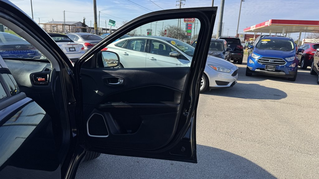 2019 Jeep Compass Image 25