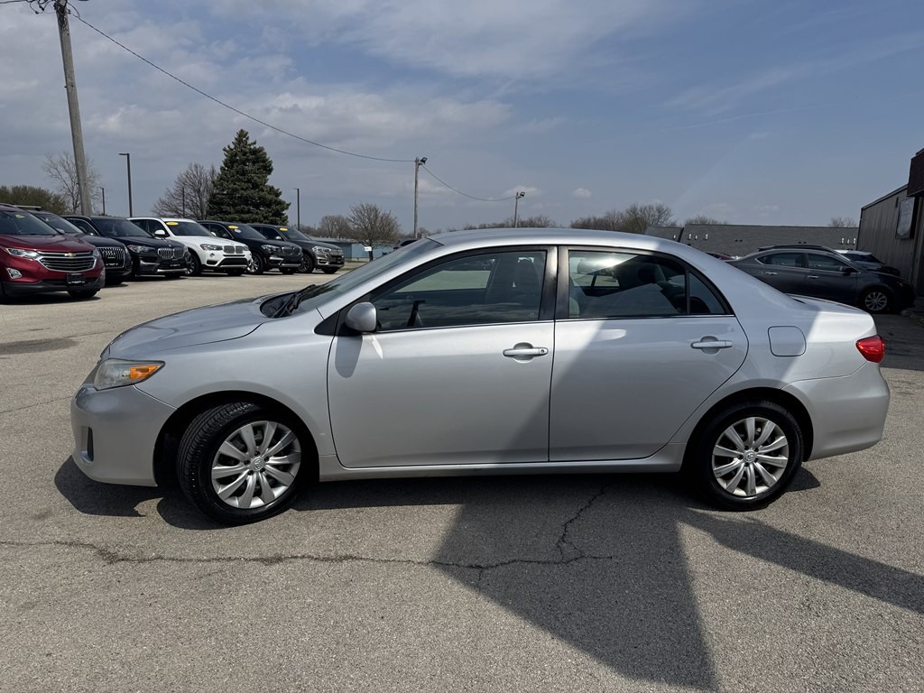 2013 Toyota Corolla Image 4