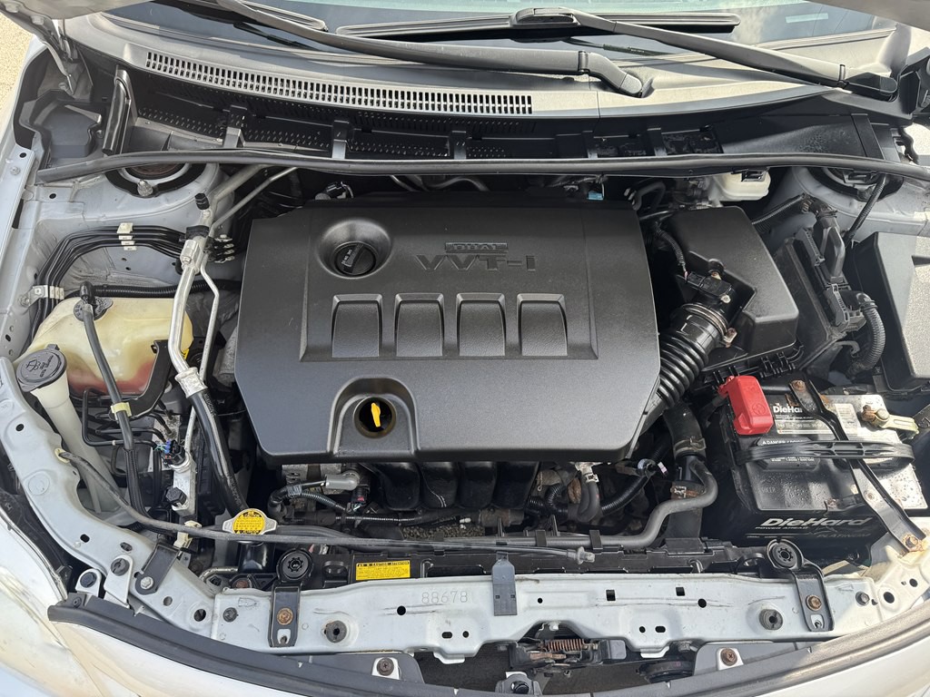 2013 Toyota Corolla Image 9