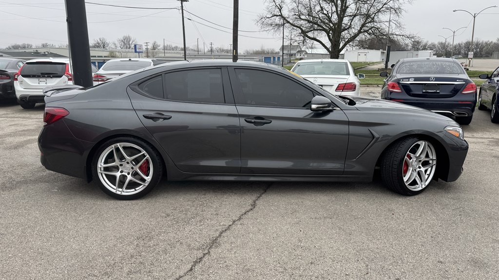2019 Genesis G70 Image 9