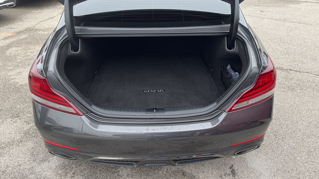 2019 Genesis G70 Image 11