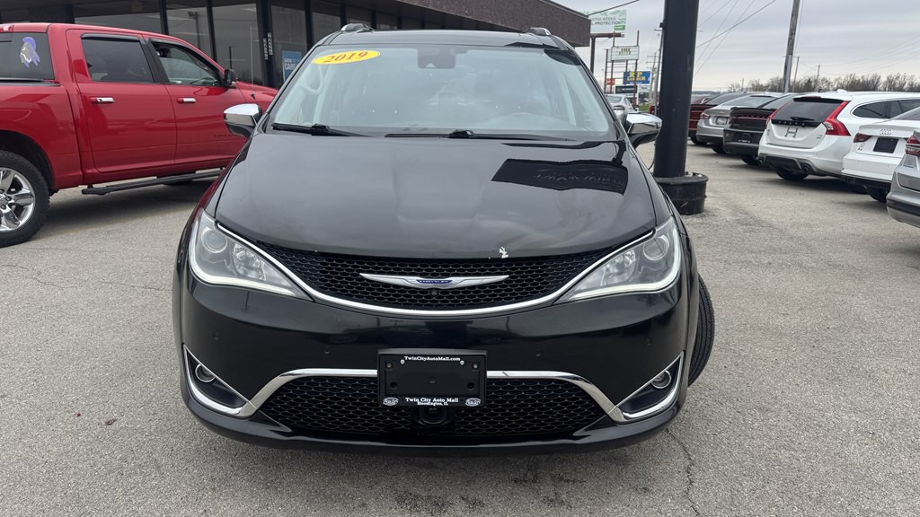 2019 Chrysler Pacifica Image 3