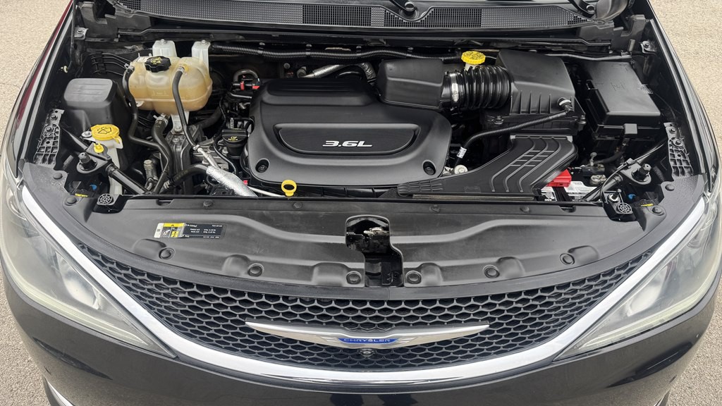 2019 Chrysler Pacifica Image 10