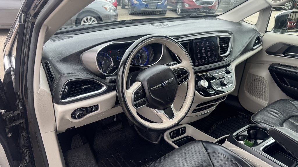 2019 Chrysler Pacifica Image 15