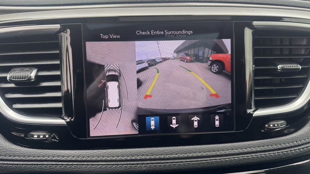 2019 Chrysler Pacifica Image 20