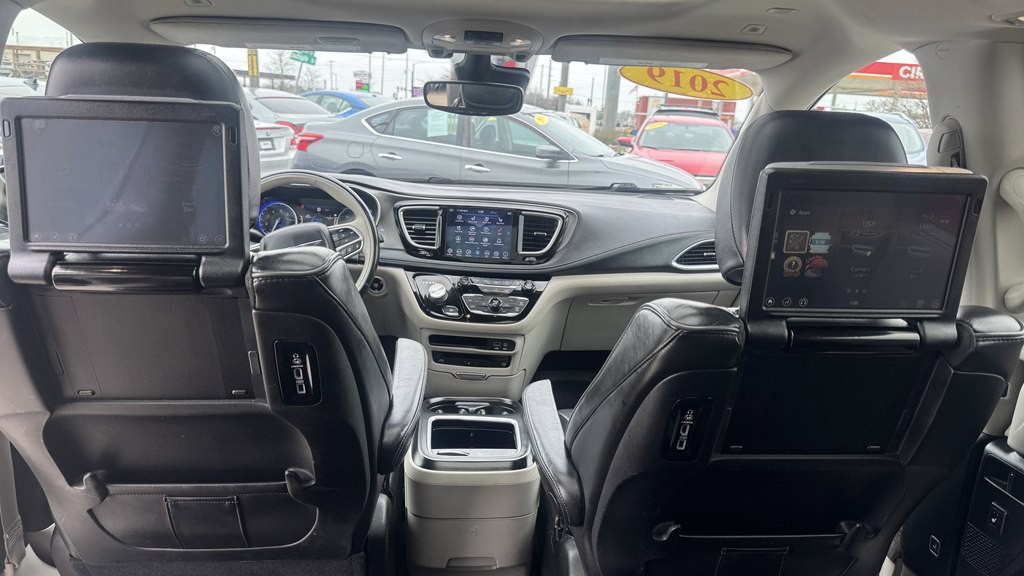 2019 Chrysler Pacifica Image 25