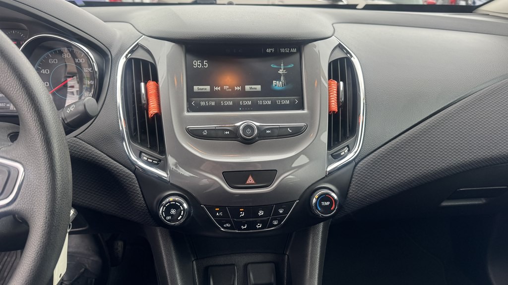 2016 Chevrolet Cruze Image 19