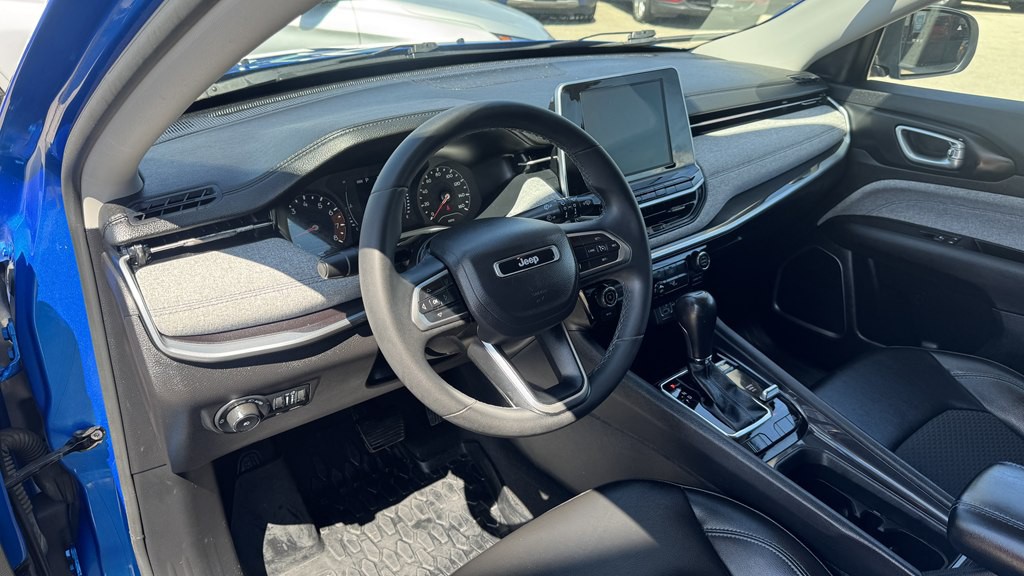 2022 Jeep Compass Image 15