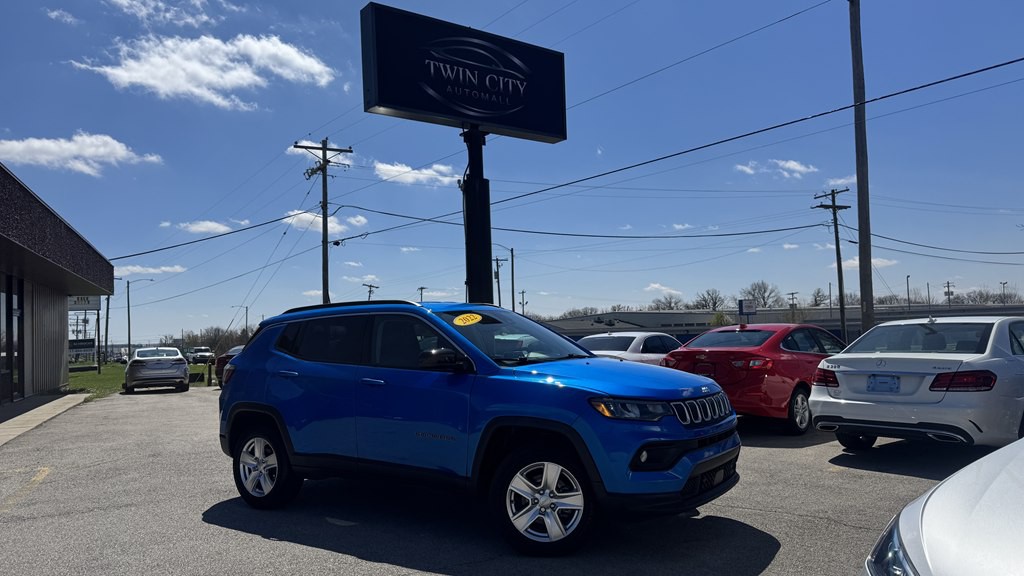 2022 Jeep Compass Image 1