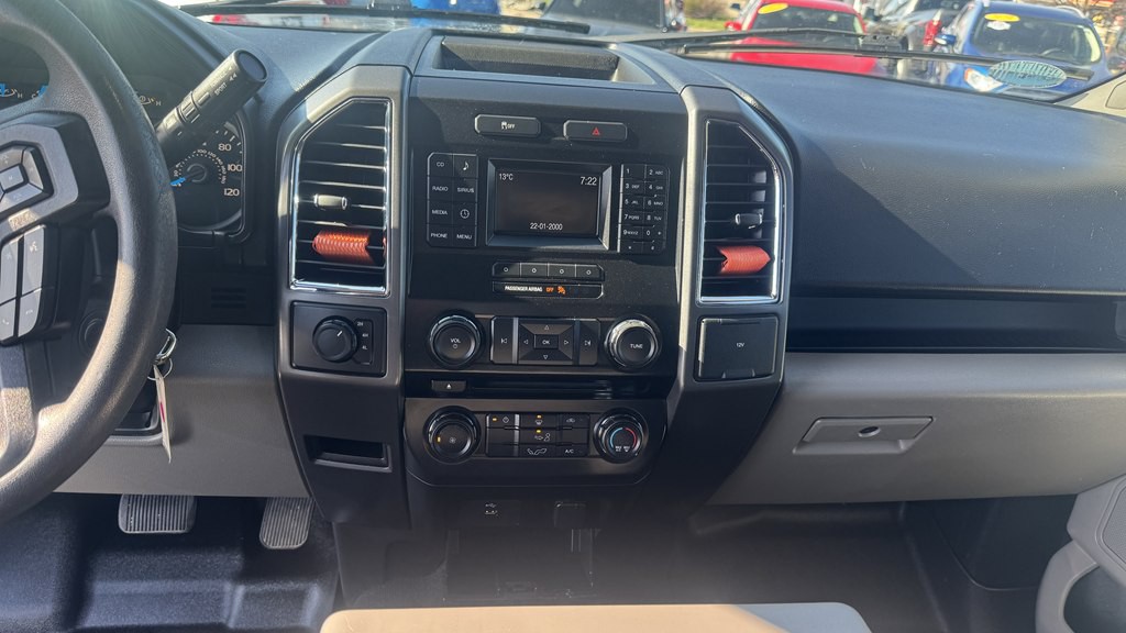 2016 Ford F-150 Image 18