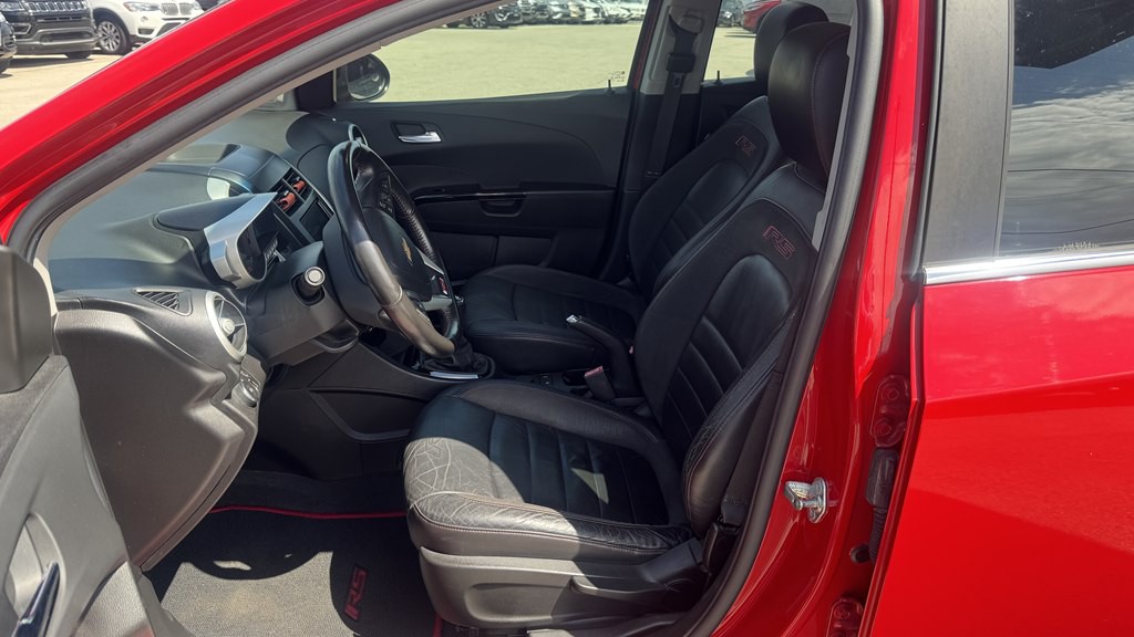 2013 Chevrolet Sonic Image 16