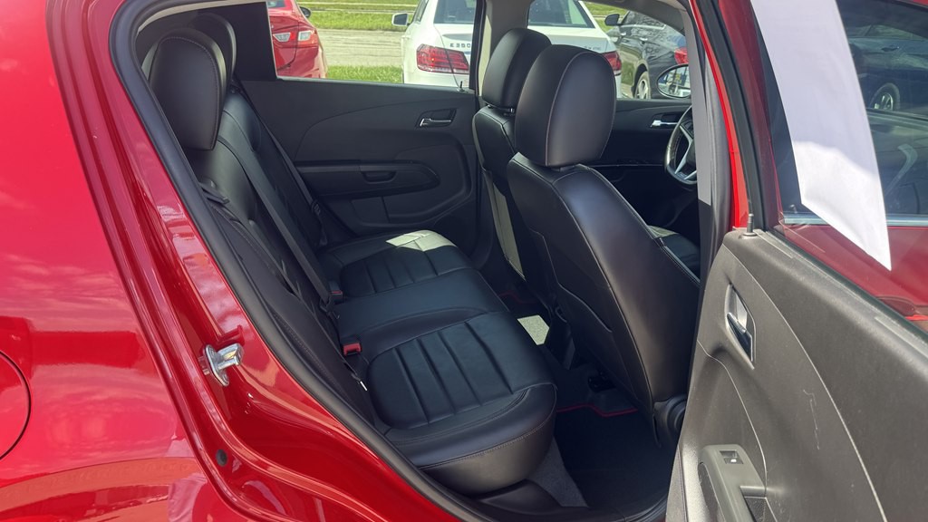 2013 Chevrolet Sonic Image 24