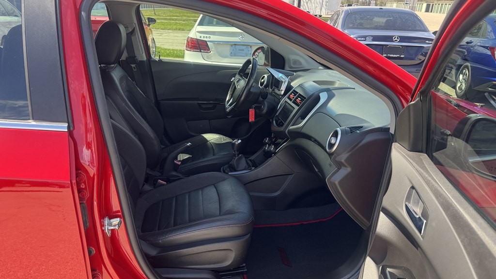 2013 Chevrolet Sonic Image 27
