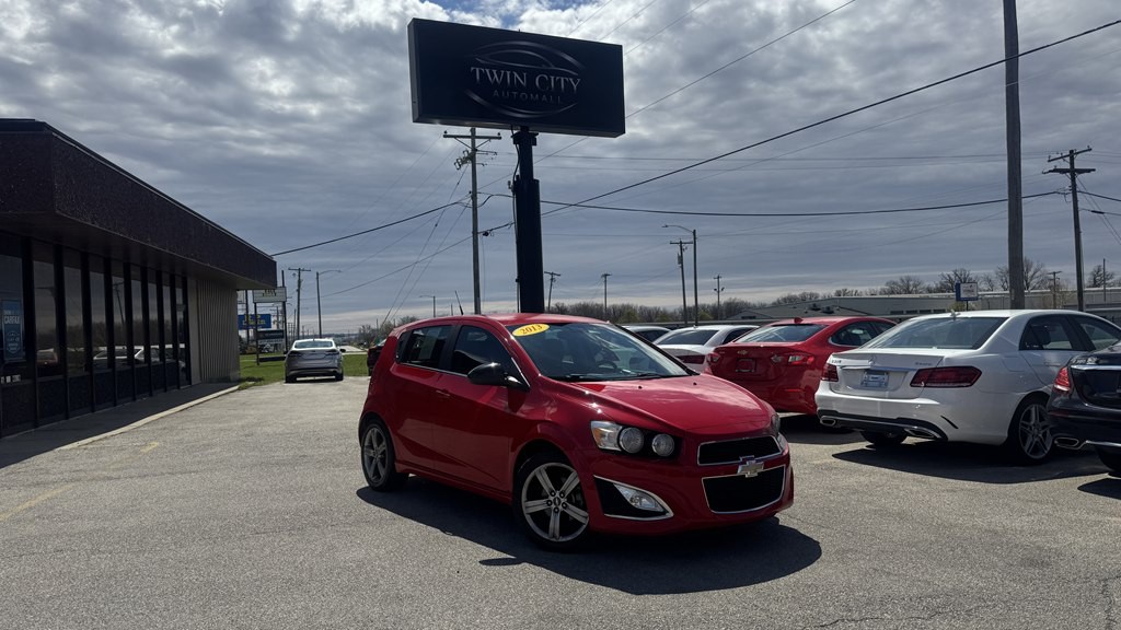 2013 Chevrolet Sonic Image 1
