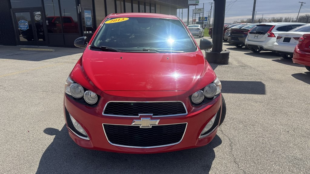 2013 Chevrolet Sonic Image 3