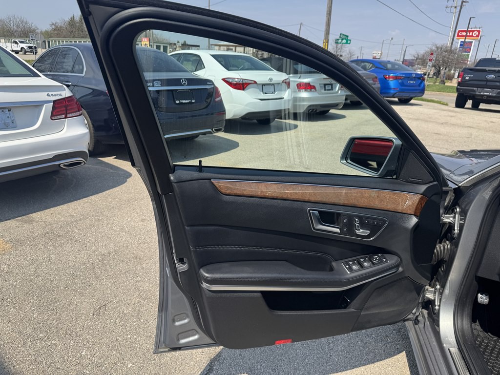 2014 Mercedes-Benz E-Class Image 24