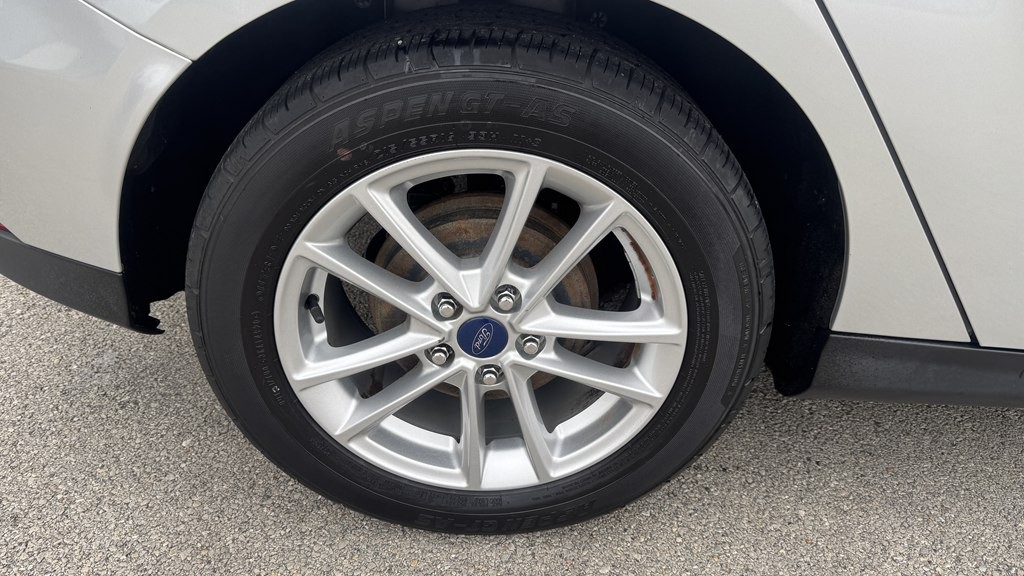 2015 Ford Focus Image 12