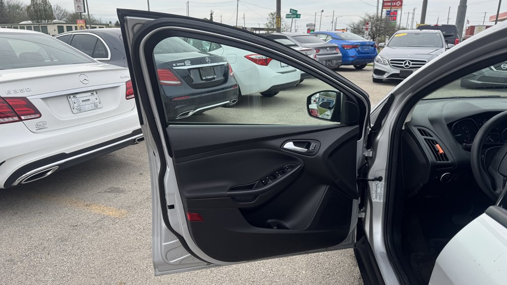 2015 Ford Focus Image 13