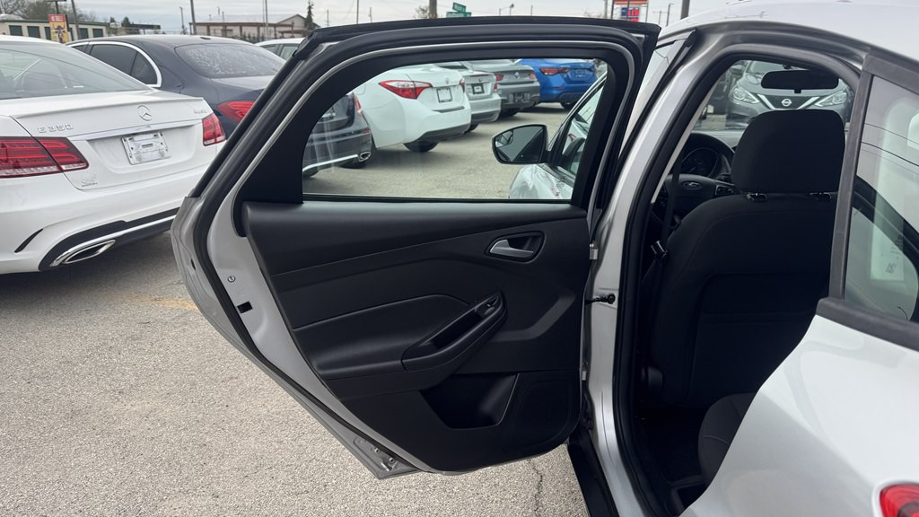 2015 Ford Focus Image 20