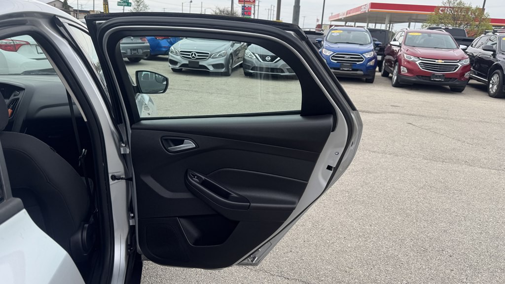 2015 Ford Focus Image 23