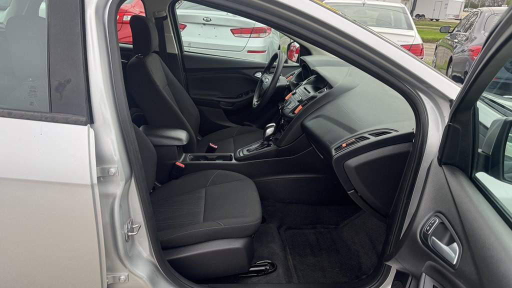 2015 Ford Focus Image 27