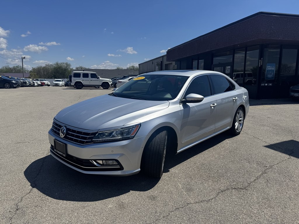 2018 Volkswagen Passat Image 3