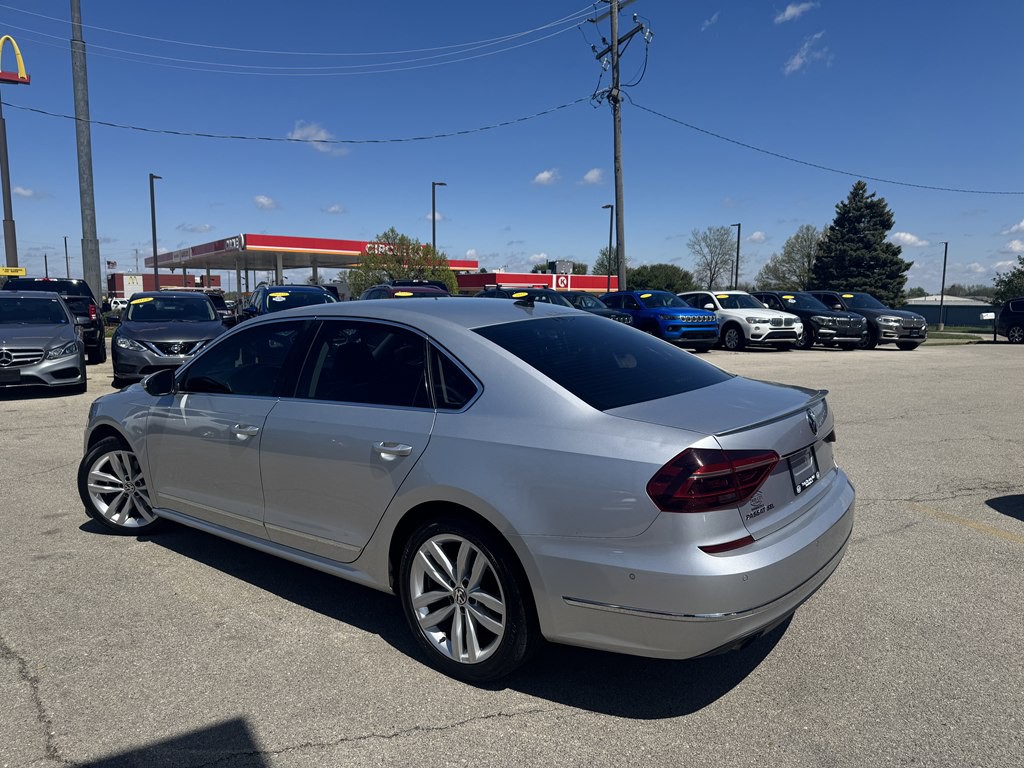 2018 Volkswagen Passat Image 5