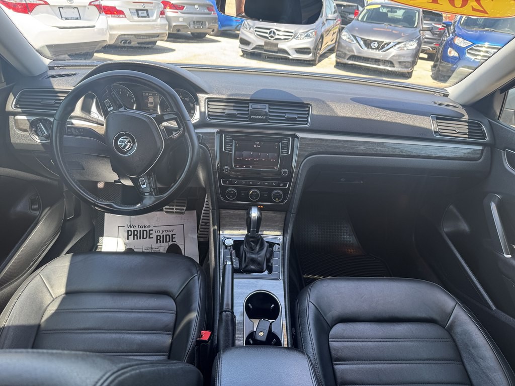 2018 Volkswagen Passat Image 19
