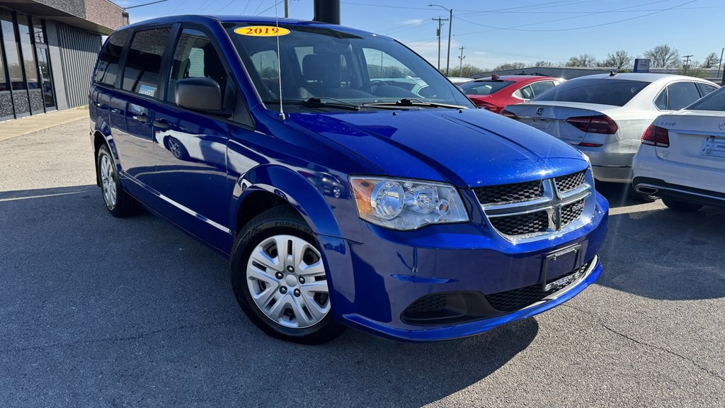 2019 Dodge Grand Caravan Image 2