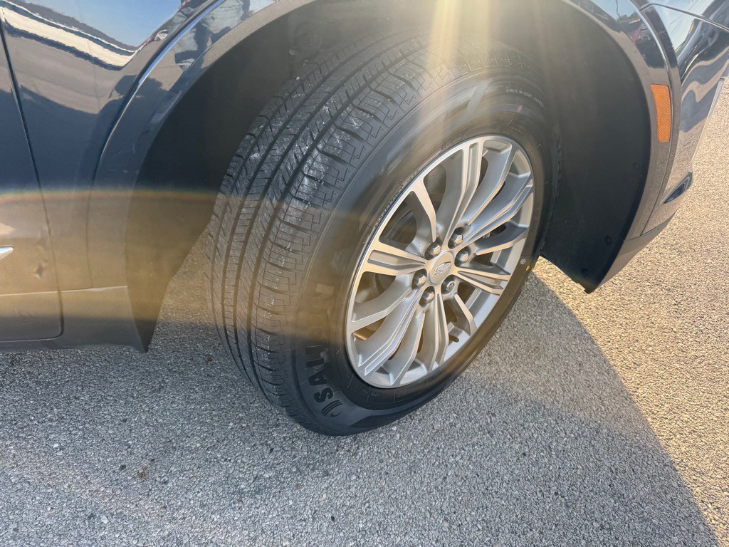 2017 Cadillac XT5 Image 12