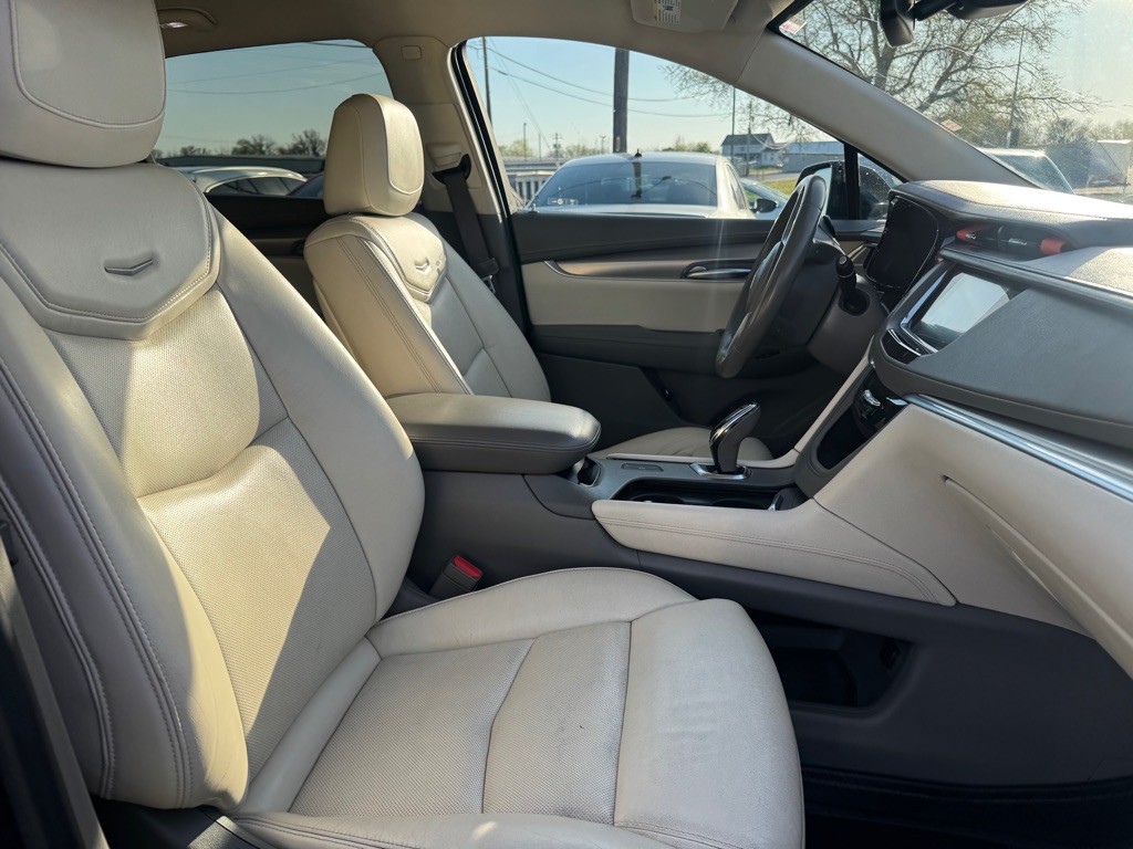 2017 Cadillac XT5 Image 15