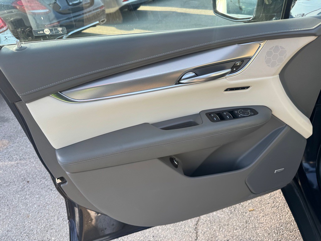 2017 Cadillac XT5 Image 23