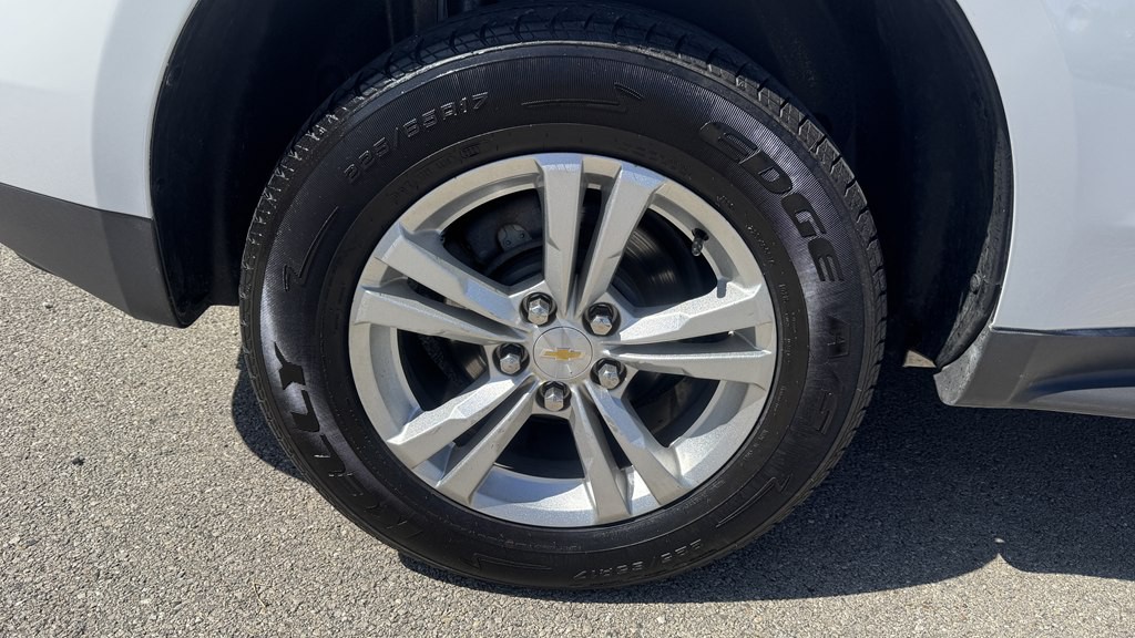 2017 Chevrolet Equinox Image 13