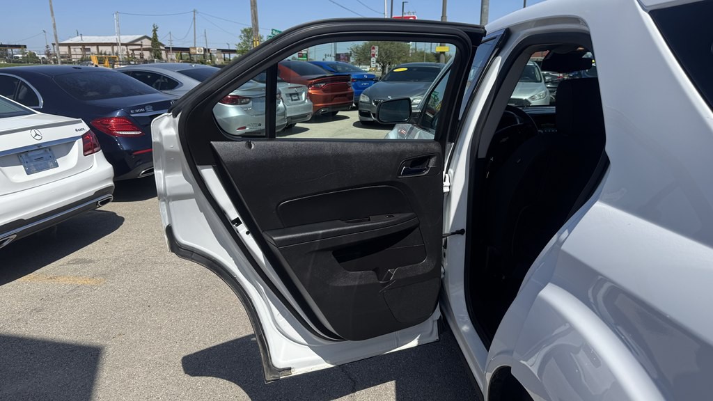 2017 Chevrolet Equinox Image 21