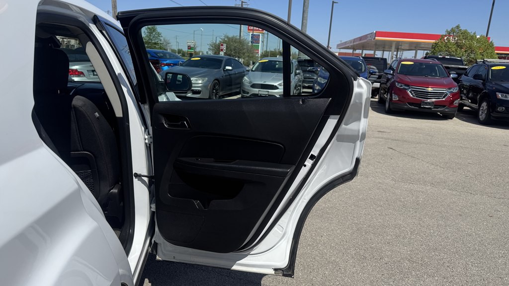 2017 Chevrolet Equinox Image 24