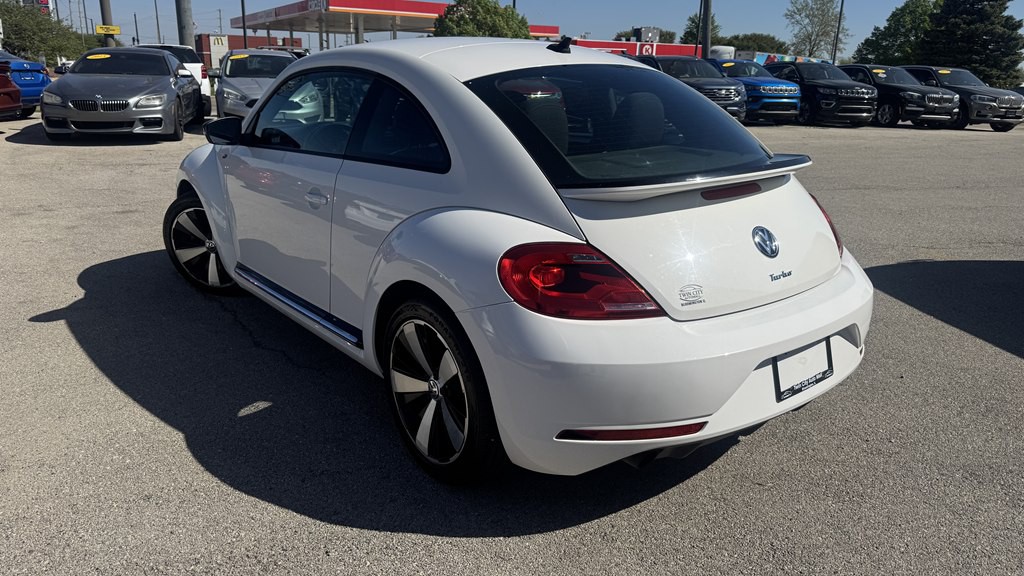 2014 Volkswagen Beetle Image 6
