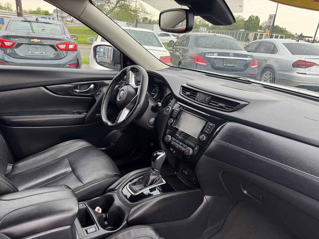 2018 Nissan Rogue Image 21