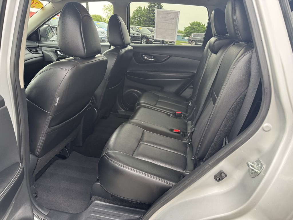 2018 Nissan Rogue Image 26